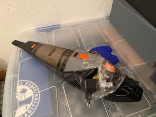 Aspiradora de mano con cargador