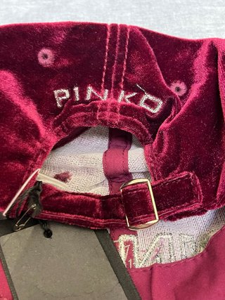 Cappello Pinko Velluto con Strass