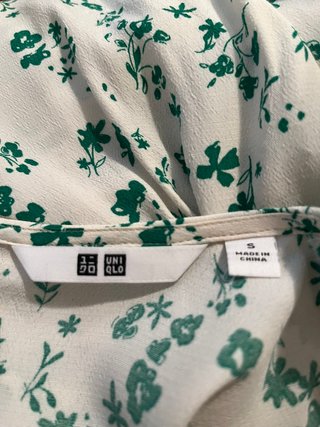 Vestido Uniqlo floral viscosa