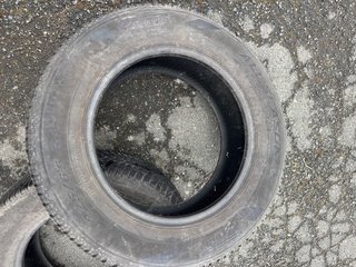 Pareja neumáticos Pirelli 225/65/17 106V