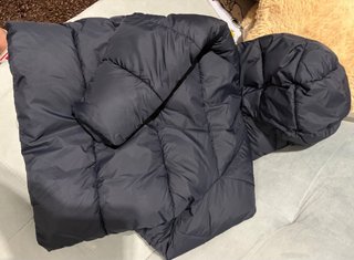 Abrigo Zara plumífero 4/5 años