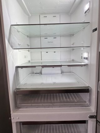 FRIGORÍFICO COMBI NO FROST HOTPOINT DE 70cm ANCHO