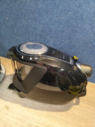 Aspirador sin bolsa BOSCH BGS7MS64 800W