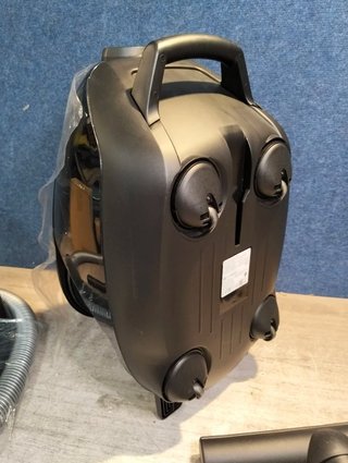 Aspirador sin bolsa BOSCH BGS7MS64 800W