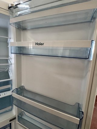 FRIGORÍFICO COMBI NO FROST HAIER EN BLANCO