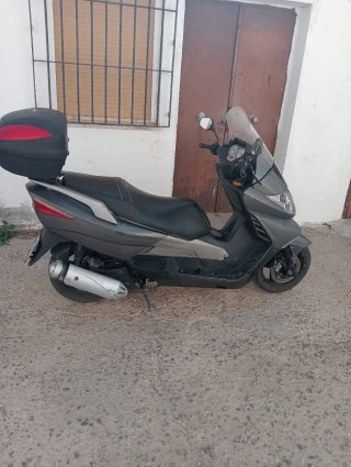 Silverblade Maxi Scooter 125cc