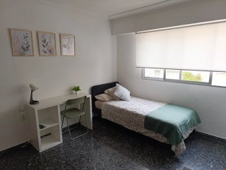 Habitacion alquiler Alcoy. Calle pintor cabrera.