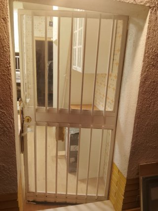 Puerta Hierro y Cristal