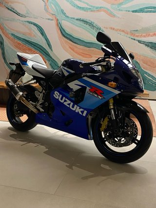 Suzuki GSXR 600 como nueva