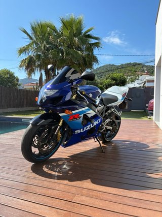 Suzuki GSXR 600 como nueva