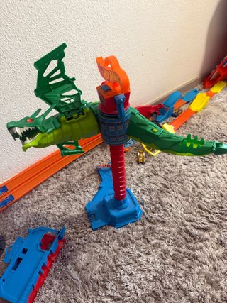 Hot Wheels Ataque Dragón Aéreo