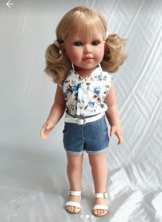Muñeca rubia con coletas