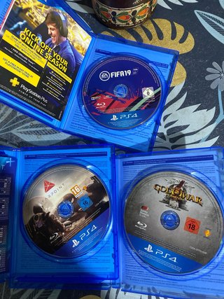 Giochi PS4: FIFA 19, Farpoint VR, God of War