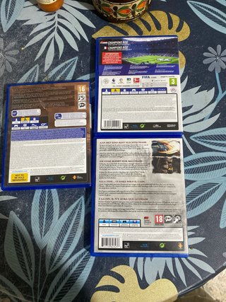 Giochi PS4: FIFA 19, Farpoint VR, God of War