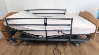 CAMA ARTICULADA CON MOTOR Y CARRO ELEVADOR