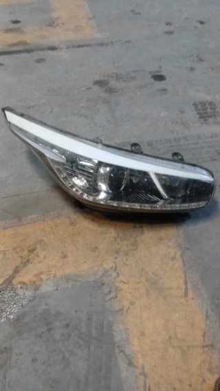 Faro derecho Kia Ceed 2012-2018