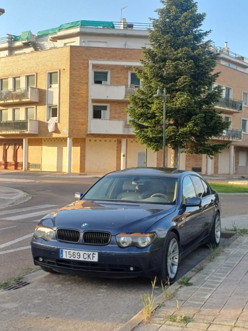 BMW Serie 7 2003 - foto 1