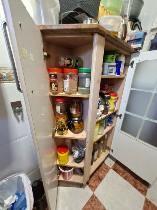 Mueble de cocina madera y cristal
