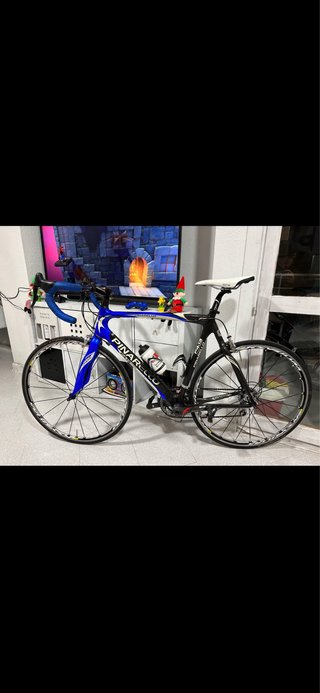 Pinarello F4:13 Carbono + Bielas Carbono