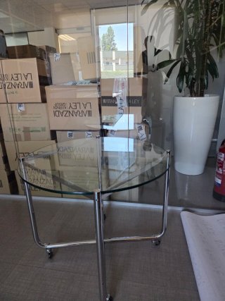 Mesa de diseño cristal y metal