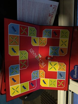 Pictionary Junior Imaginarium Caja Metálica