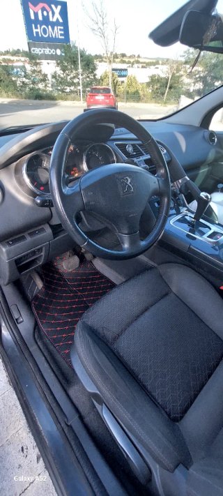 Peugeot 3008 2015