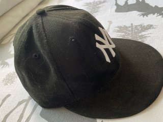 Gorra New Era 59Fifty Negra Rosa