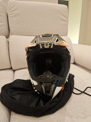 Casco de moto HJC