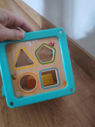 Cubo de actividades Montessori