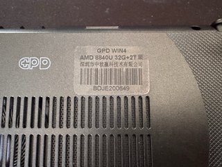 GPD Win 4 8840u 32GB RAM 2TB SSD