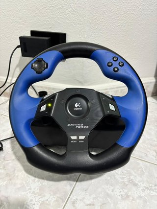Volante Logitech Driving Force per PlayStation 2