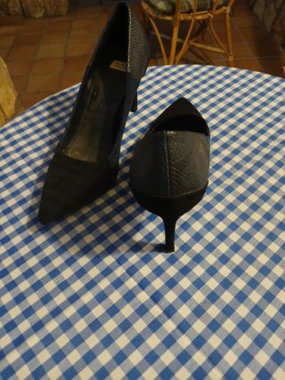 Zapatos Zara Tacon Talla 38 Negros/Azules