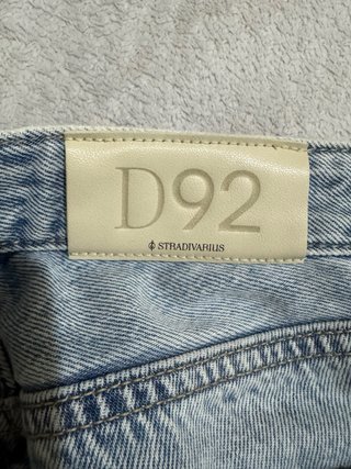 Pantalón vaquero Stradivarius D92