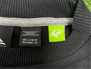 Sudadera Quiksilver Negra Calavera Punk Ola