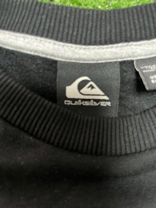 Sudadera Quiksilver Negra Calavera Punk Ola