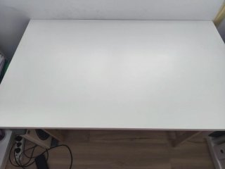 Mesa escritorio plegable.