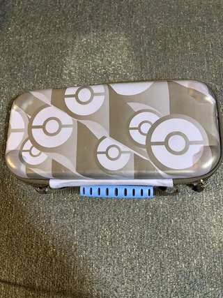Funda Nintendo Switch Pokémon Mewtwo