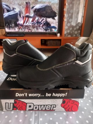 Bota de seguridad Power Negra