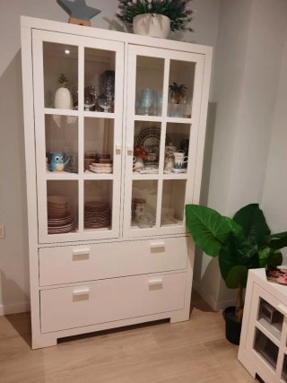Vitrina Banak Tribeca Madera y Cristal