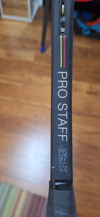 Raqueta Wilson Pro Staff v13 Negra 315g