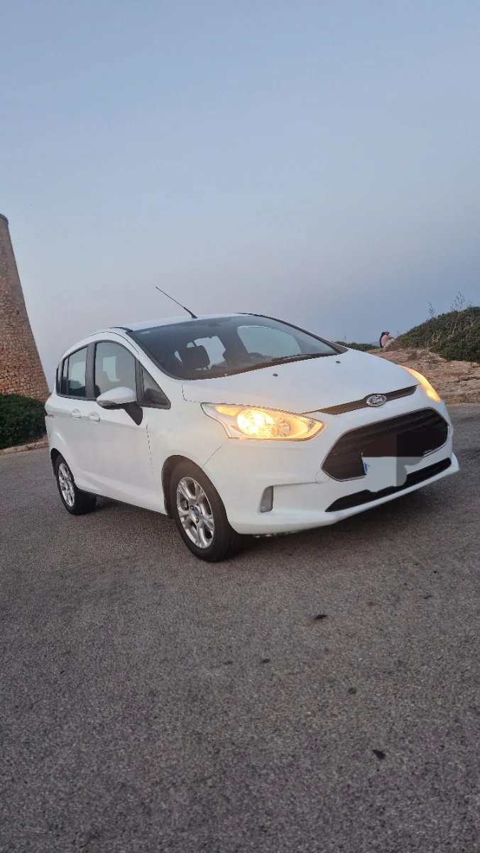 Ford B-MAX 2013 - foto 1
