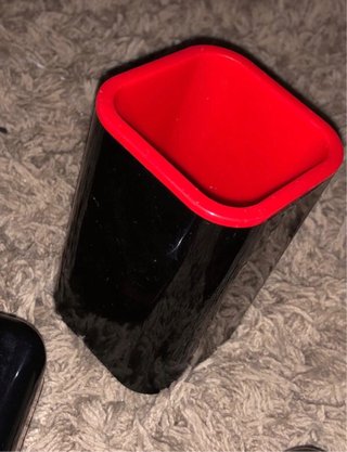 Organizador de escritorio vintage negro/rojo