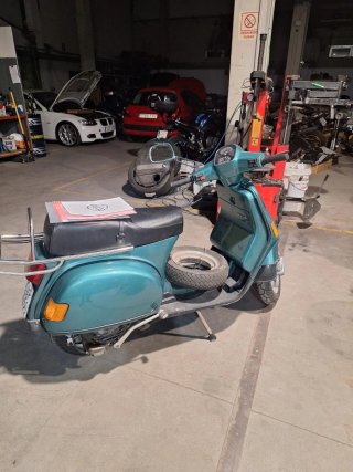 Vespa Cosa  200 Verde 33 Años