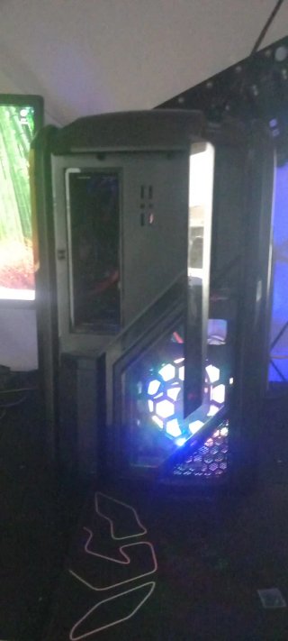 PC Gaming Xeon 16GB RAM RX 470 8GB SSD