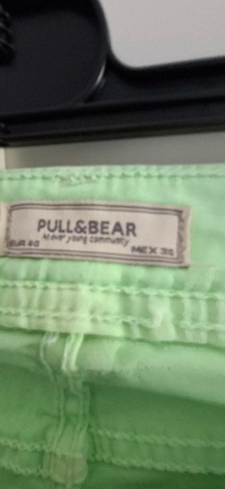 Pantalón Pull&Bear verde