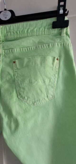 Pantalón Pull&Bear verde