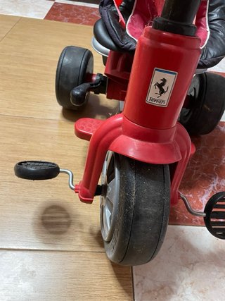 Triciclo Ferrari para niños