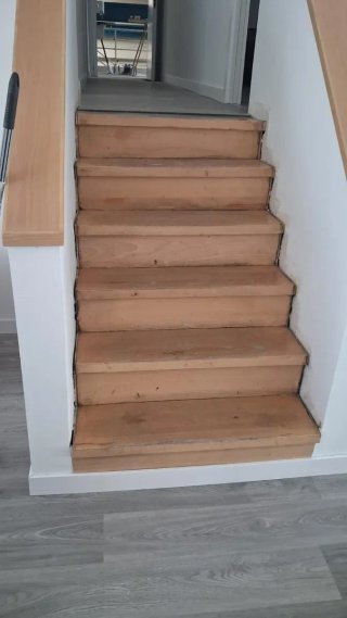 Instalación Tarima Laminada y Suelo Vinílico.