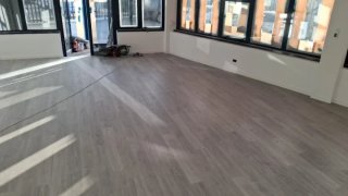 Instalación Tarima Laminada y Suelo Vinílico.