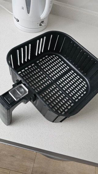 Freidora de aire Cosori negra